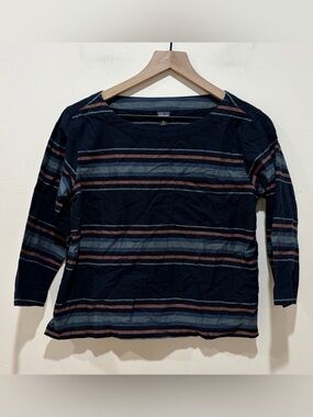 Patagonia Catbells Navy Blue Striped 2/3 Length Sleeve Shirt Top - Women’s XS